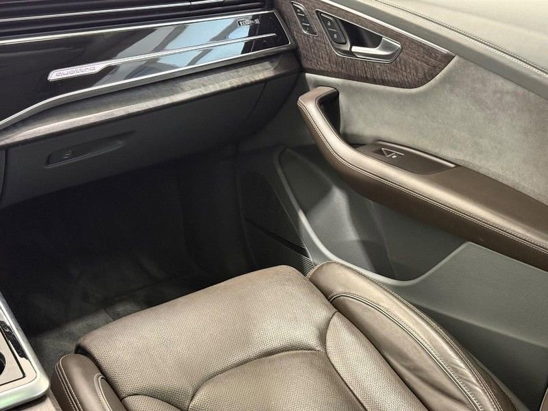 Used 2021 Audi Q8 Prestige image 13