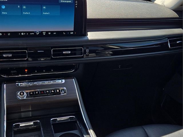 Used 2025 Lincoln Aviator Reserve w/ Illumination Package image 21