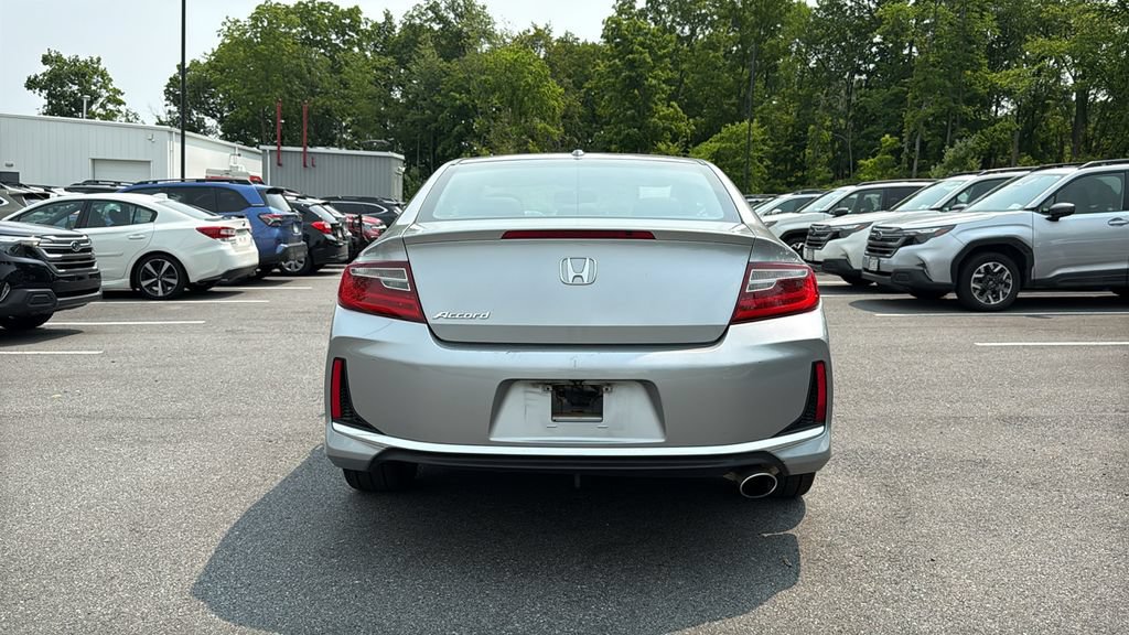 Used 2017 Honda Accord EX-L image 7
