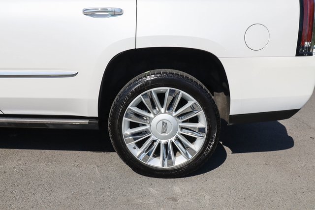 Used 2016 Cadillac Escalade Platinum image 21