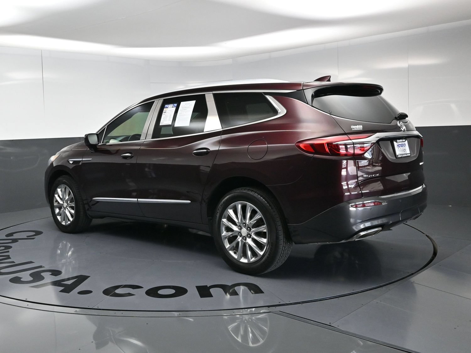 Used 2018 Buick Enclave Premium w/ Experience Buick Package FWD image 7
