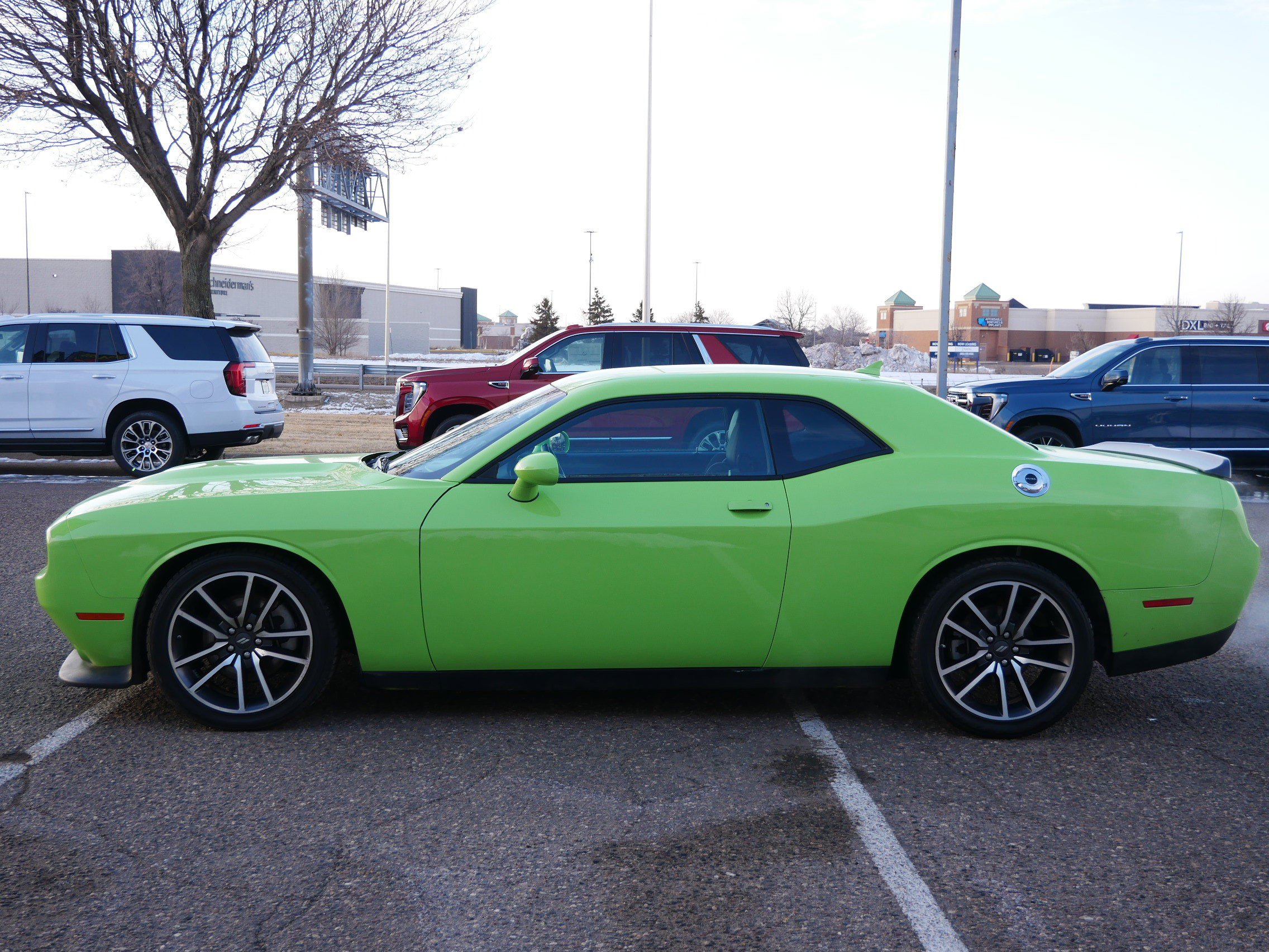Used 2023 Dodge Challenger GT w/ Plus Package image 6