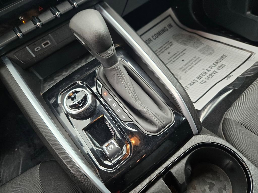 Used 2023 Chevrolet Colorado Trail Boss w/ Technology Package image 13