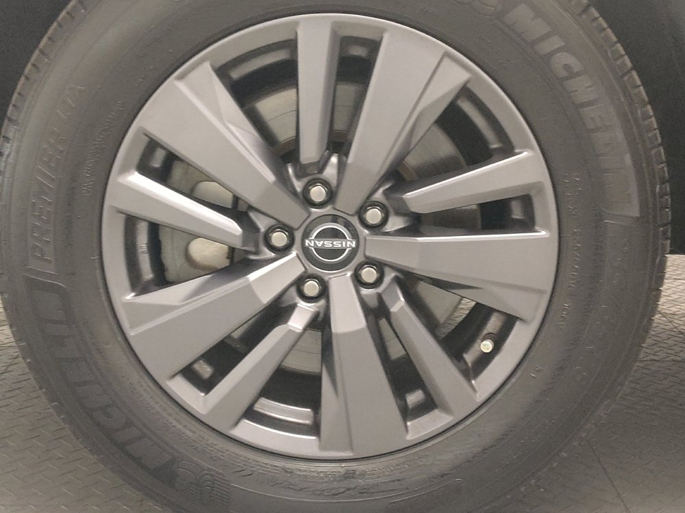 Used 2022 Nissan Pathfinder SV AWD/4WD image 31