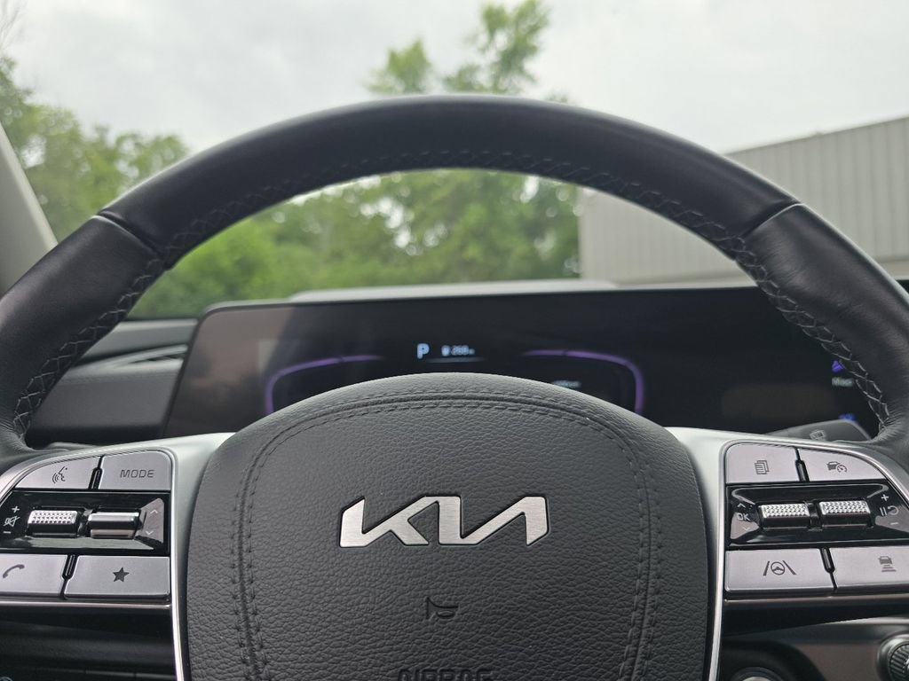 Used 2024 Kia Telluride EX AWD/4WD image 29
