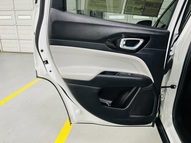 Used 2024 Jeep Compass Limited image 26