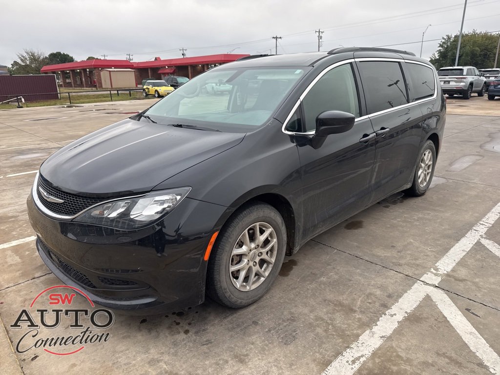 Used 2021 Chrysler Voyager Lxi