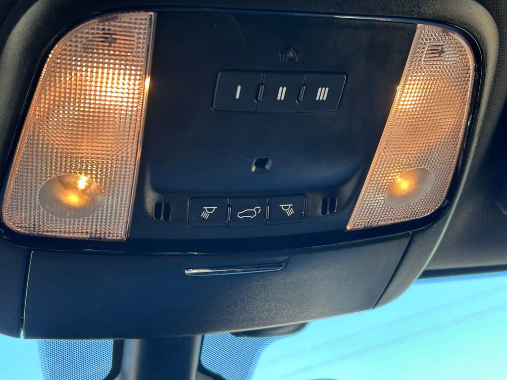 Used 2025 Dodge Durango GT image 19