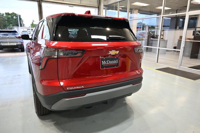 New 2027 Chevrolet Equinox LT w/ Convenience Package II FWD image 6