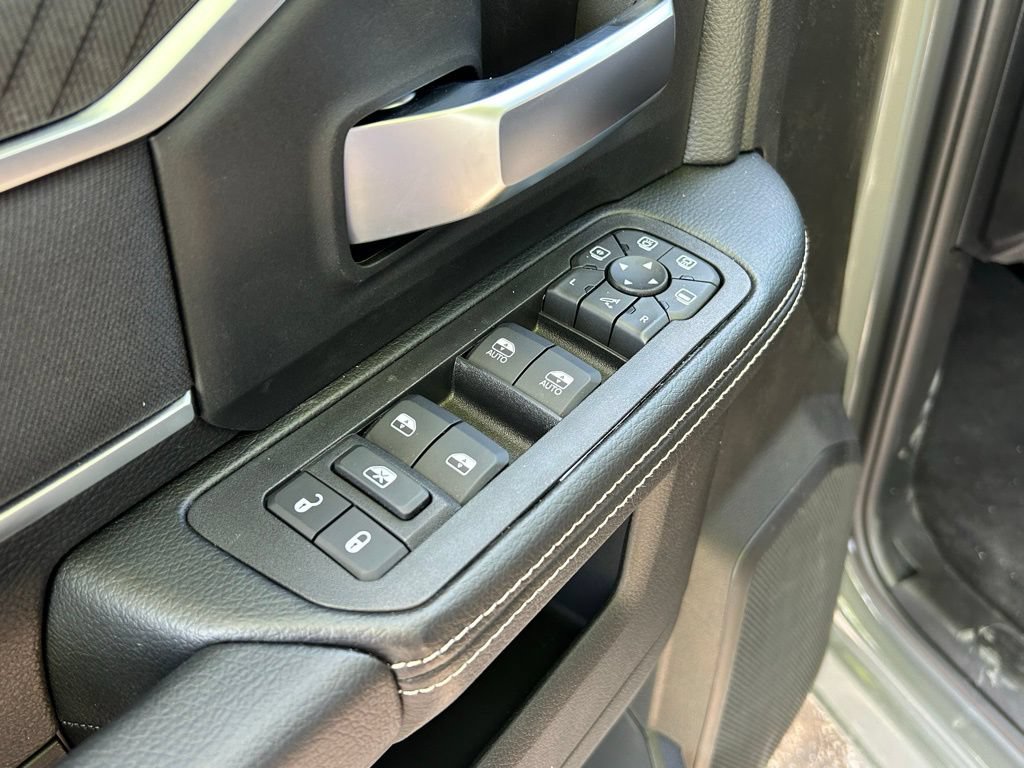 New 2026 RAM 3500 Big Horn AWD/4WD image 48