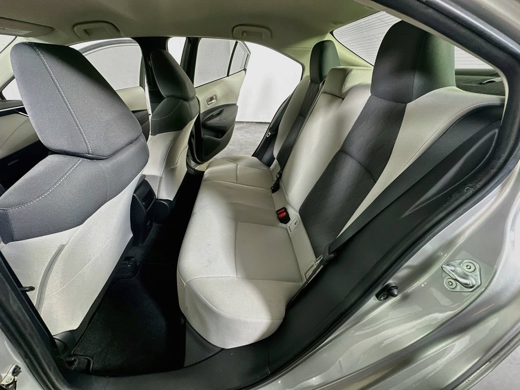 Used 2020 Toyota Corolla LE FWD image 16