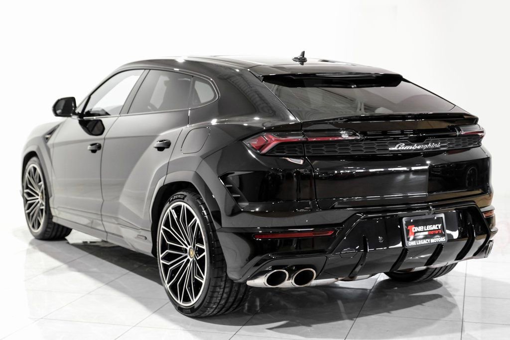 Used 2025 Lamborghini Urus SE image 9