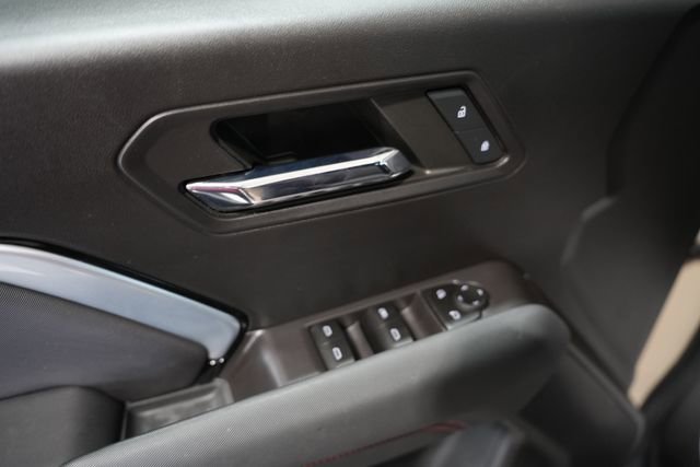 Used 2023 Chevrolet Colorado Z71 w/ Z71 Convenience Package 2 image 11