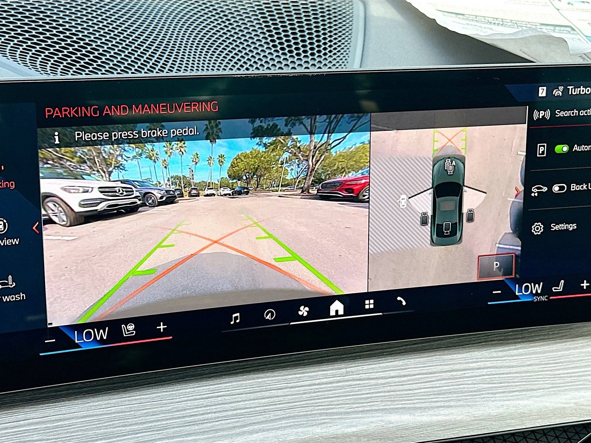 New 2026 BMW 430i Coupe w/ Parking Assistance Package RWD image 12