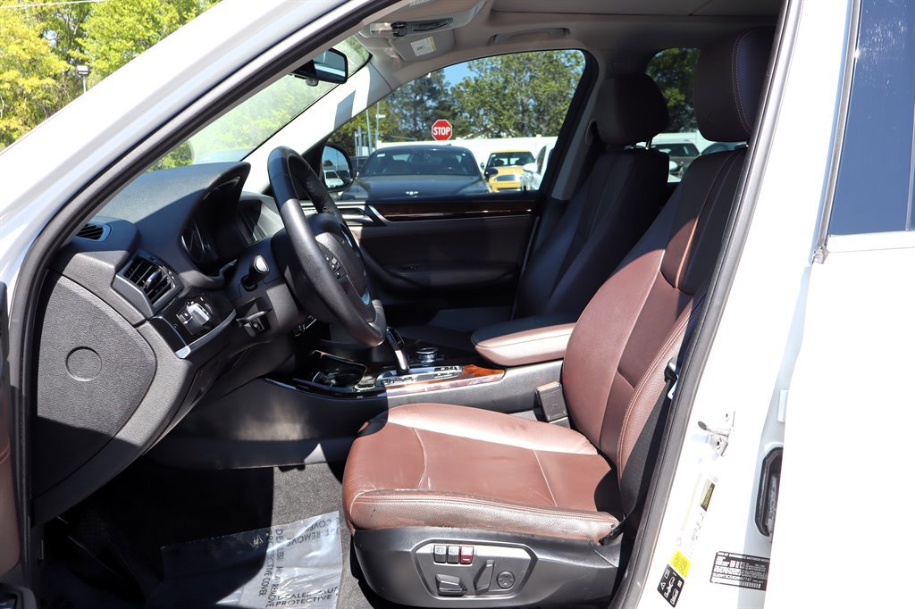 Used 2016 BMW X3 xDrive28d image 15