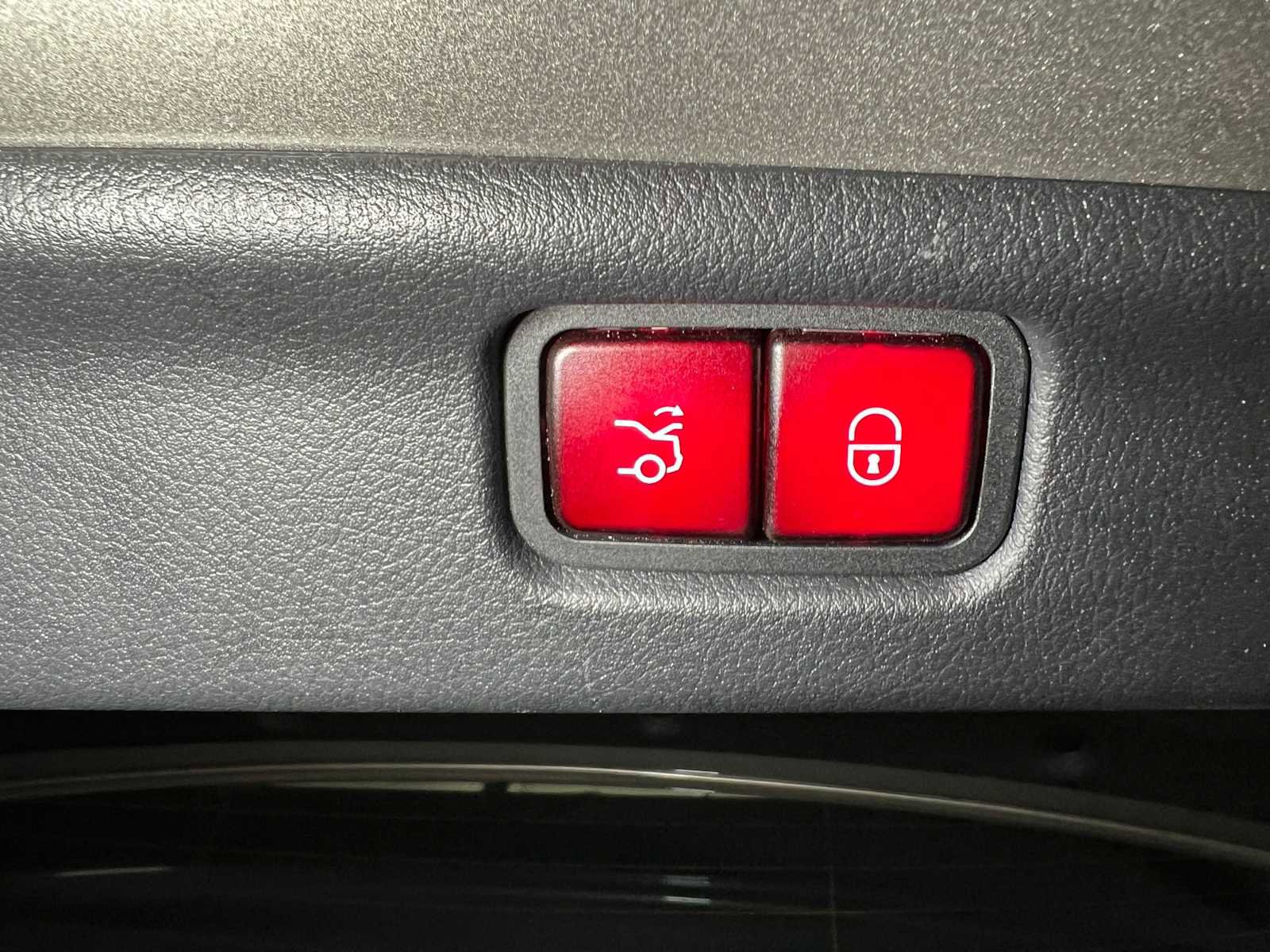 Used 2023 Mercedes-Benz C 300 4MATIC Sedan image 17