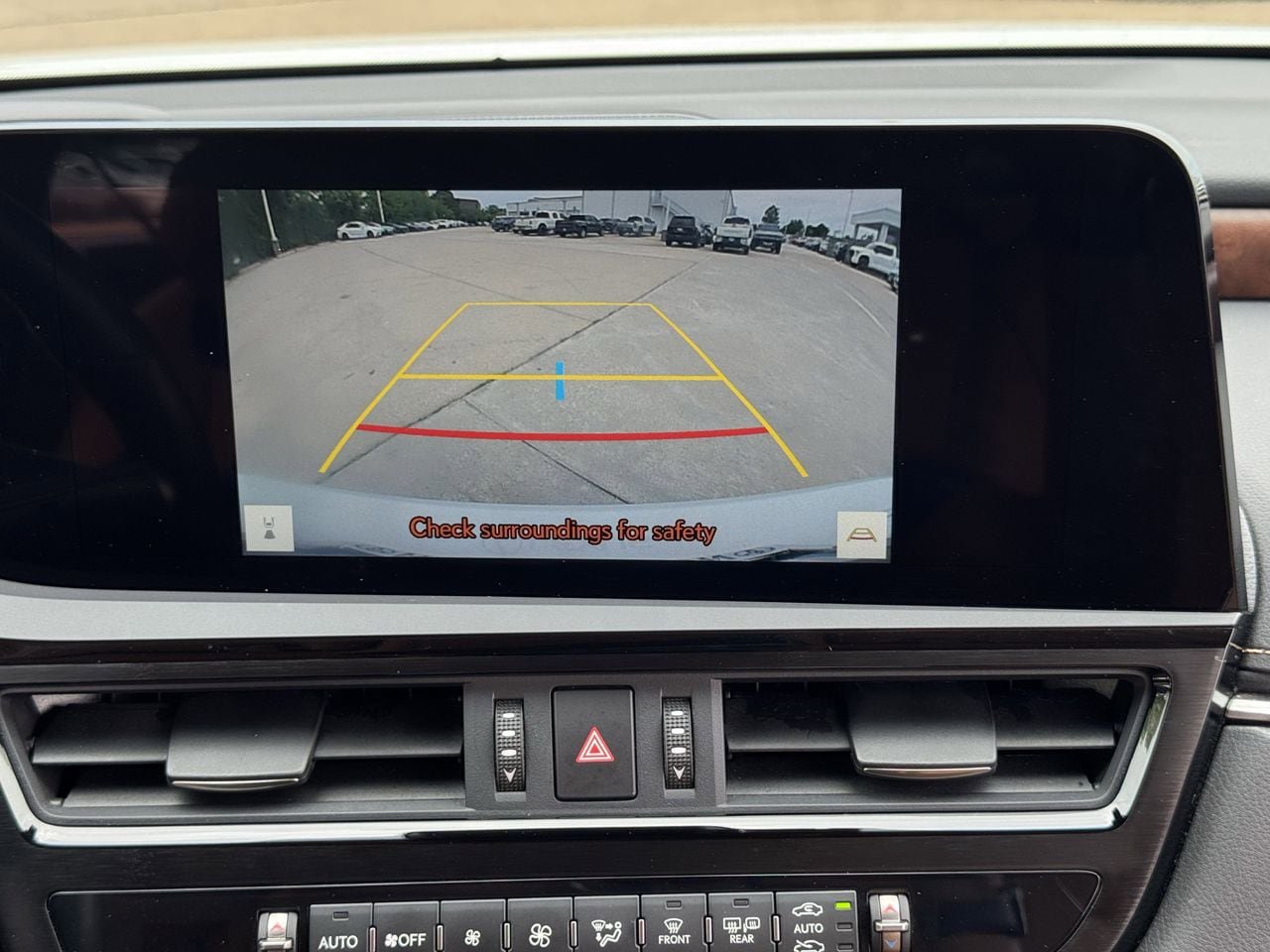 Used 2023 Lexus ES 350 w/ Premium Package FWD image 13