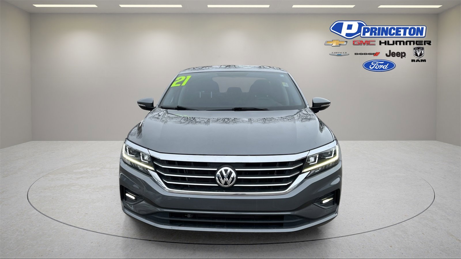 Used 2021 Volkswagen Passat 2.0T S image 2