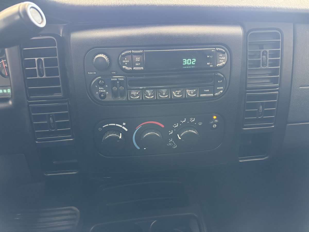 Used 2004 Dodge Dakota SLT w/ PWR Convenience Group RWD image 18