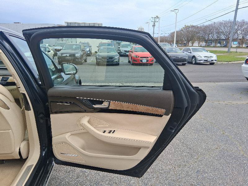 Used 2011 Audi A8 L 4.2 AWD/4WD image 21