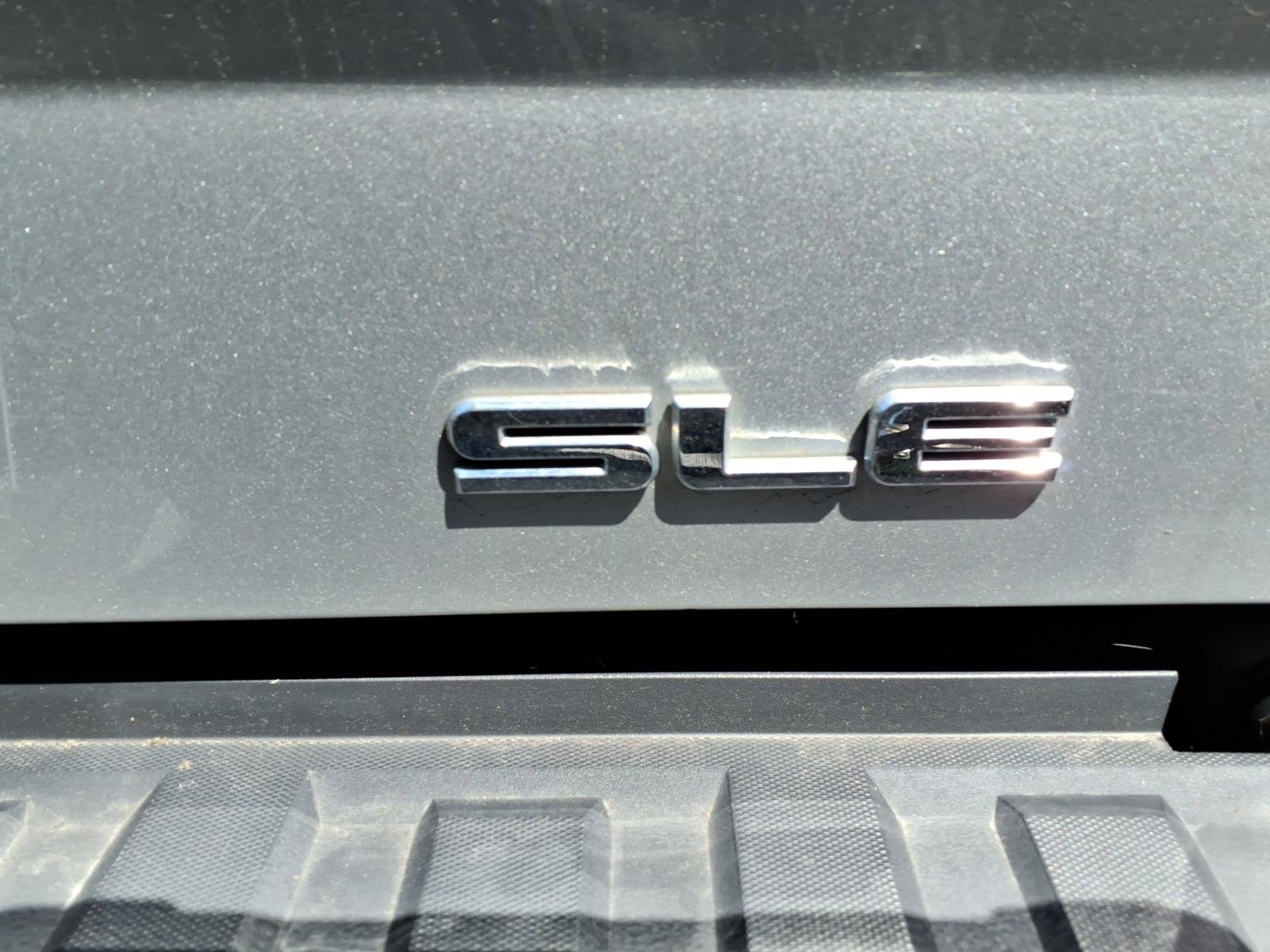 Used 2015 GMC Sierra 1500 SLE AWD/4WD image 9