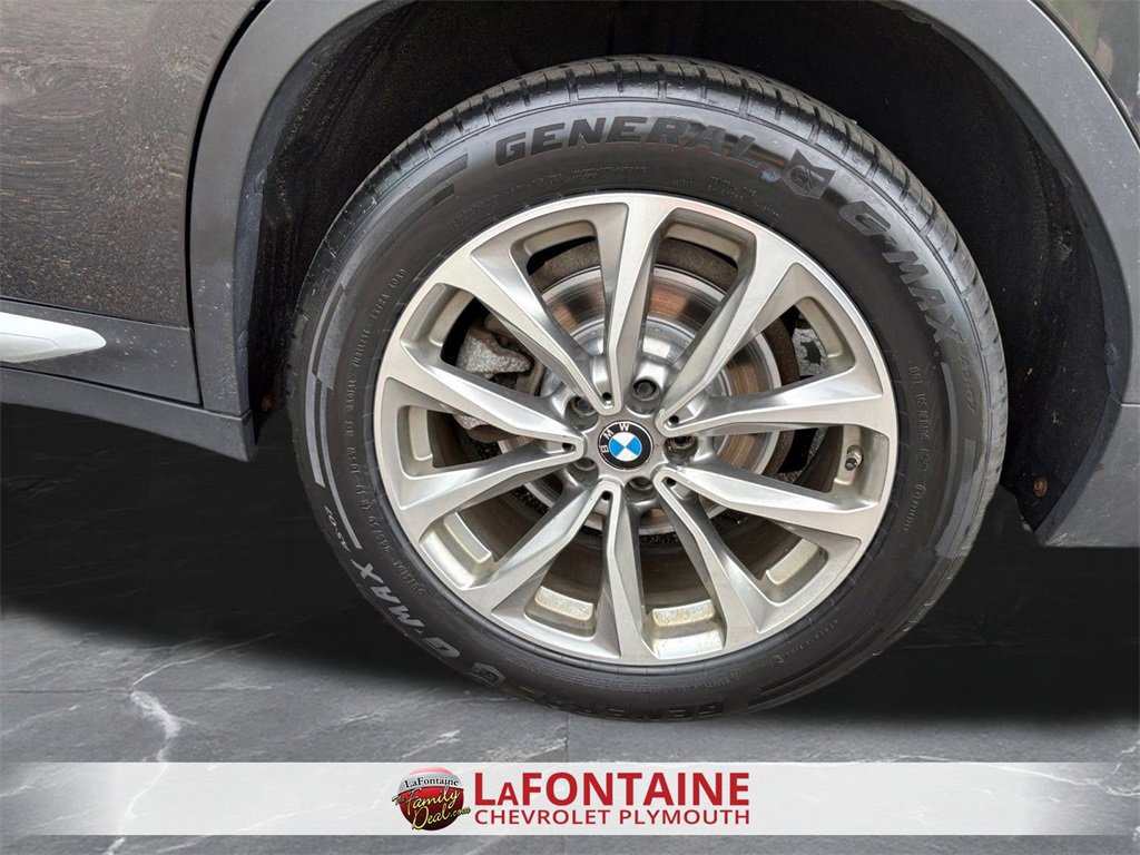 Used 2019 BMW X4 xDrive30i w/ Driving Assistance Package image 33