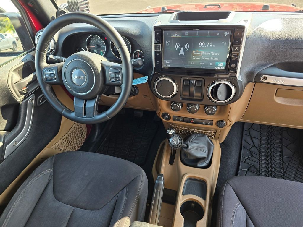 Used 2013 Jeep Wrangler Sahara w/ Connectivity Group AWD/4WD image 11