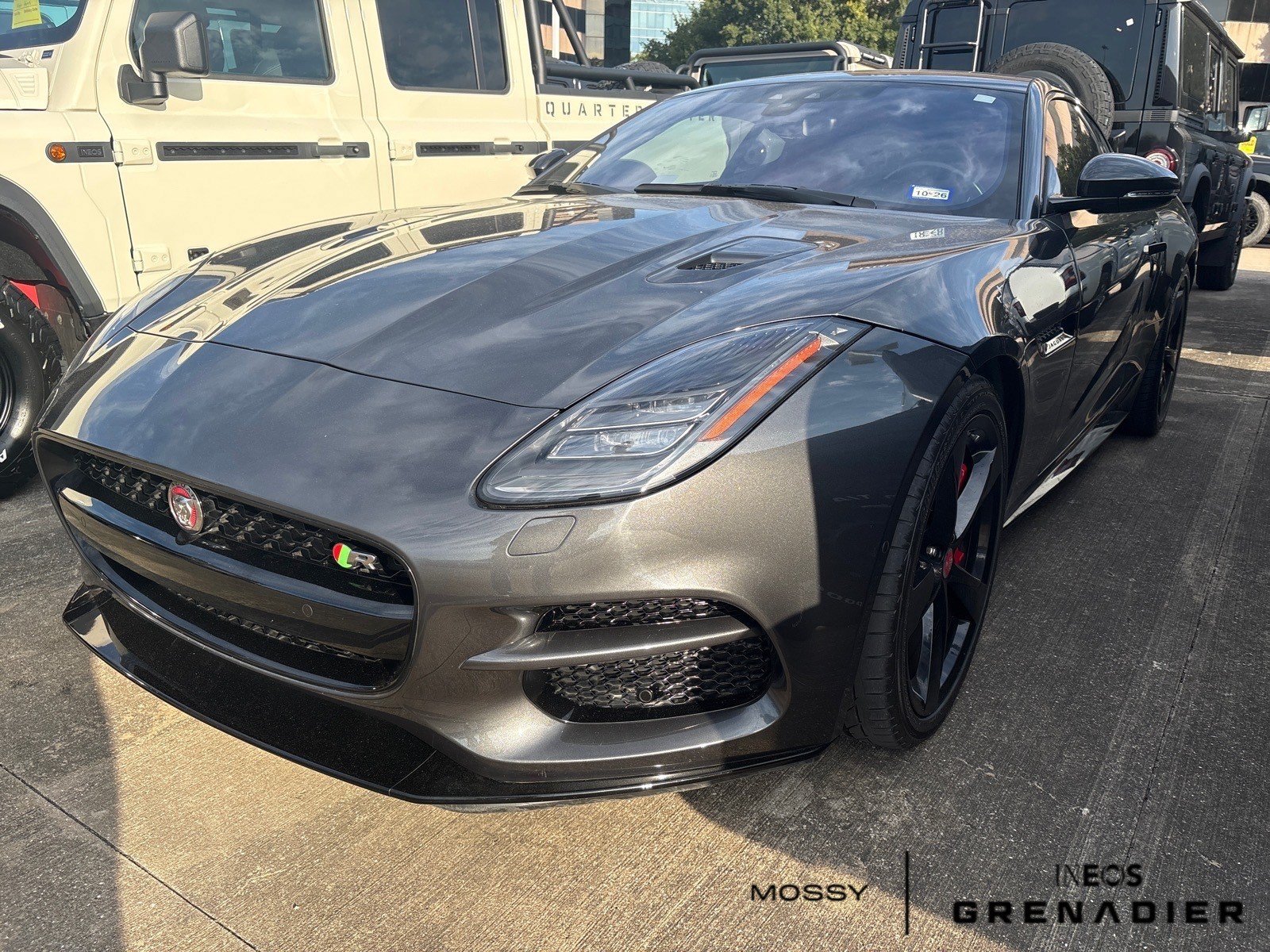 Used 2020 Jaguar F-TYPE R AWD/4WD image 2