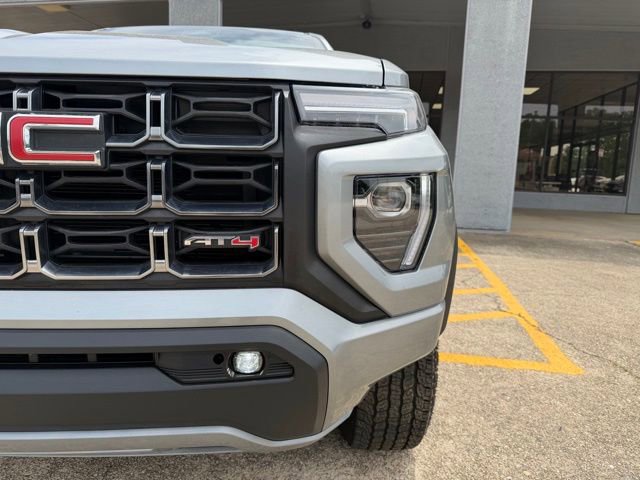 Used 2024 GMC Canyon AT4 w/ AT4 Premium Package AWD/4WD image 3