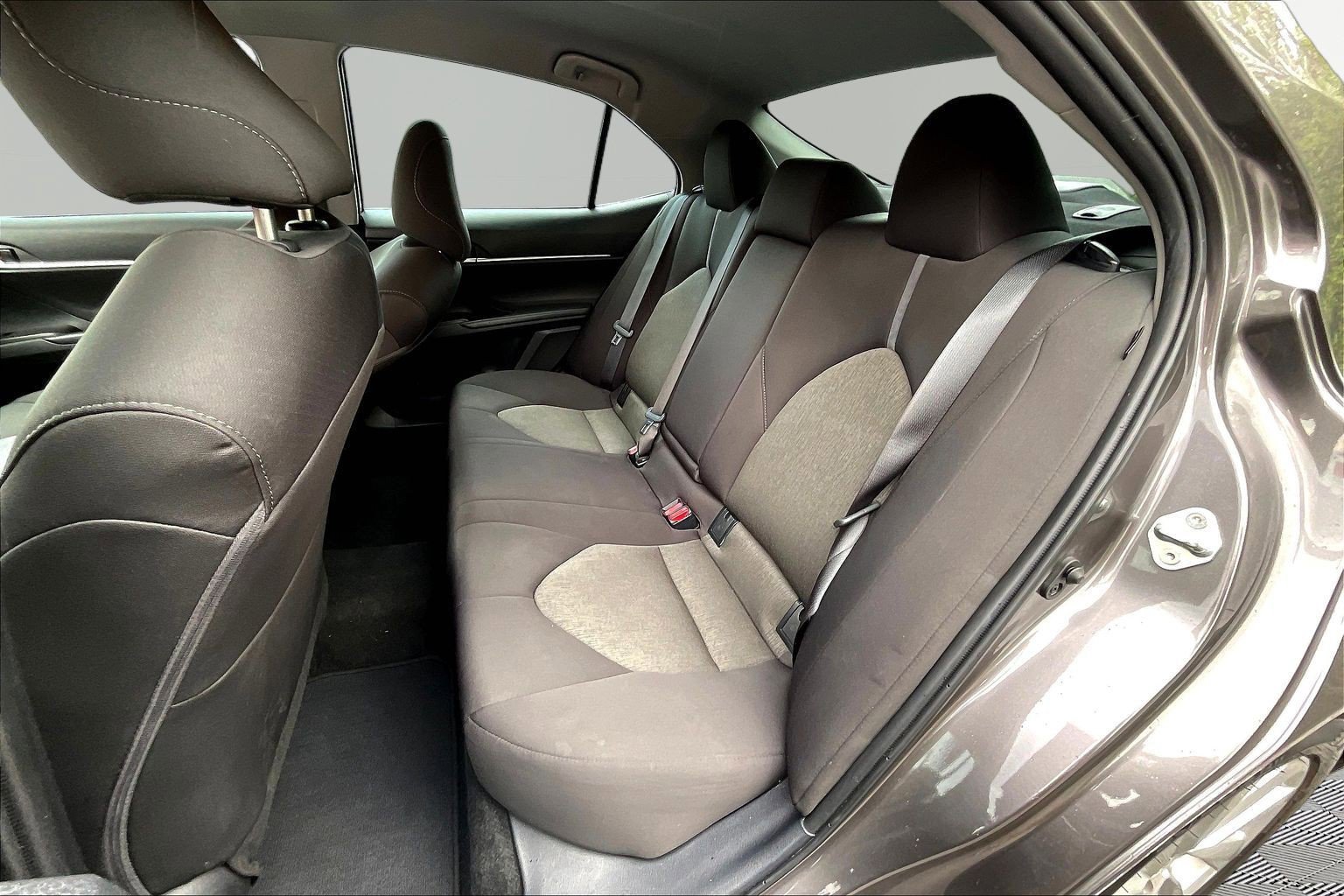Used 2023 Toyota Camry LE FWD image 23