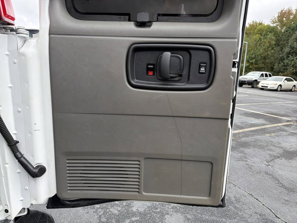 Certified 2024 GMC Savana 3500 LS image 19