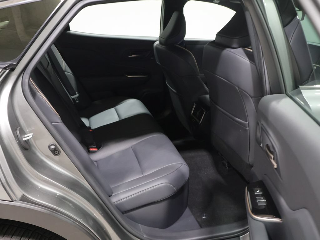 Used 2024 Toyota Crown AWD/4WD image 21