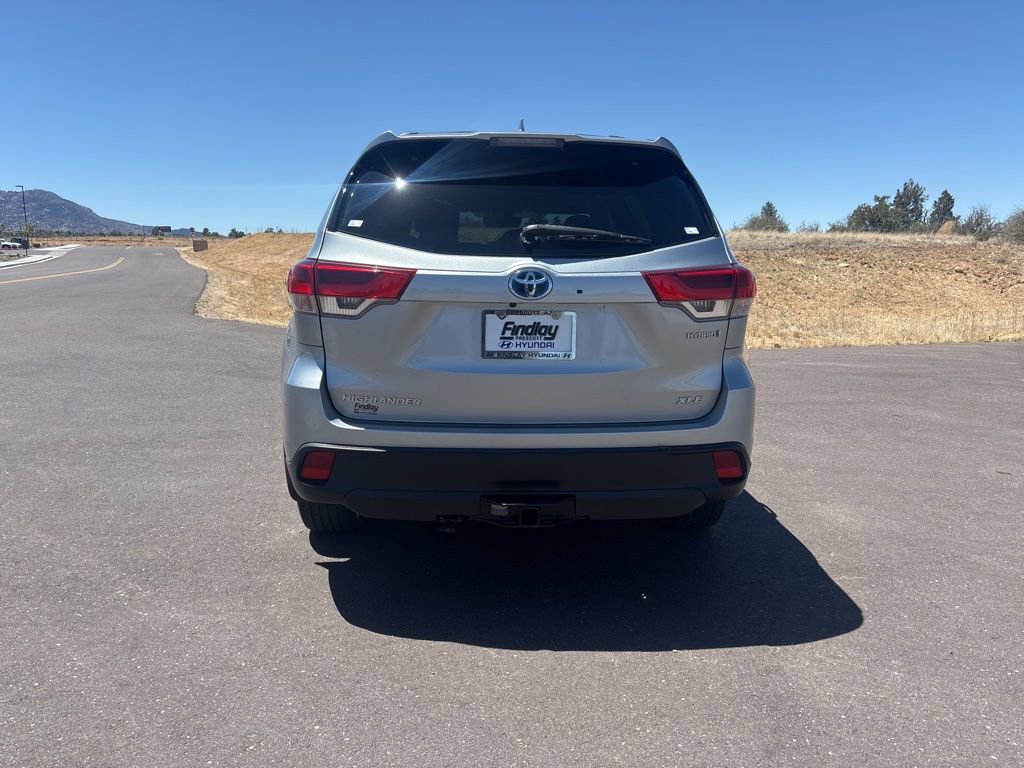 Used 2019 Toyota Highlander XLE AWD/4WD image 6