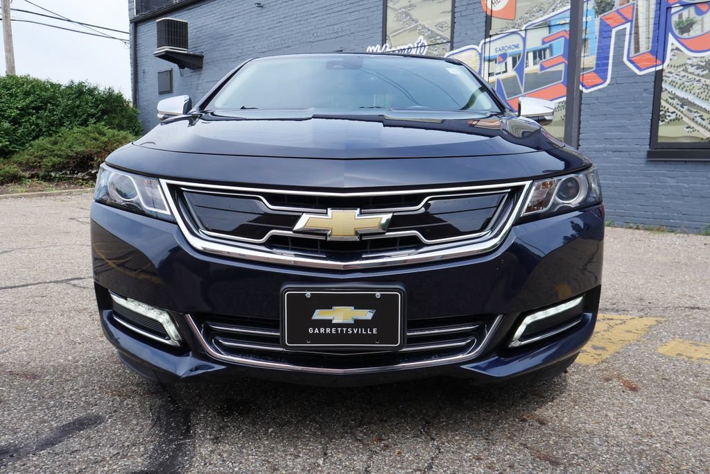 Used 2017 Chevrolet Impala Premier w/ Enhanced Convenience Package FWD image 2