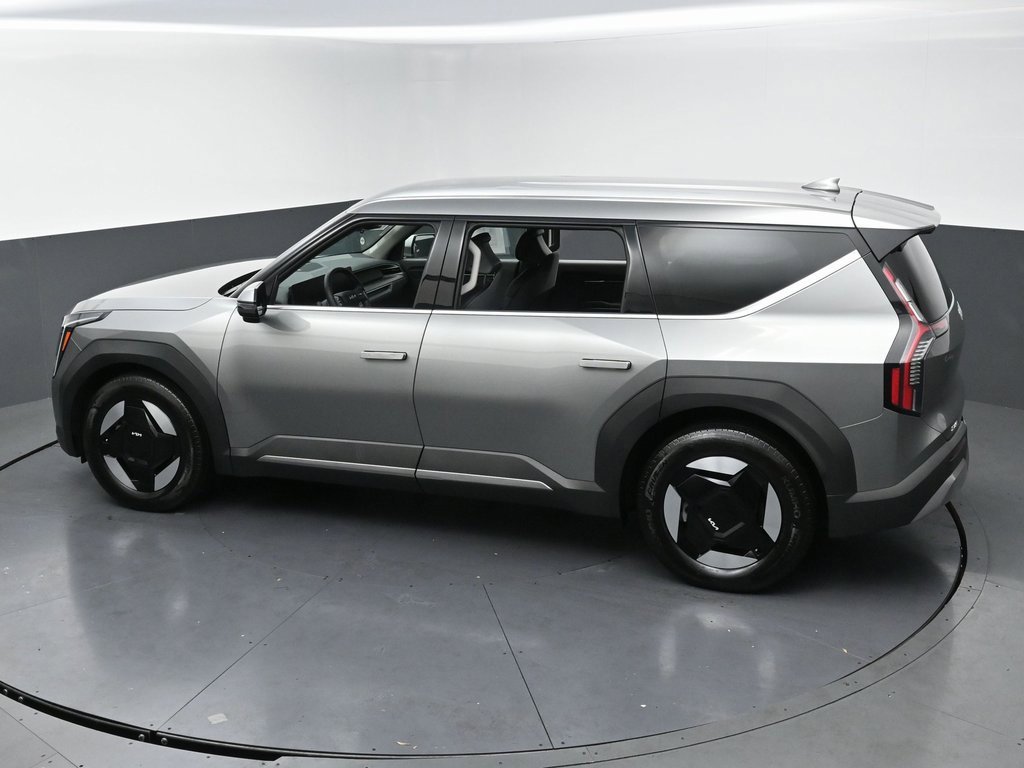 Used 2024 Kia EV9 Light Long Range image 61