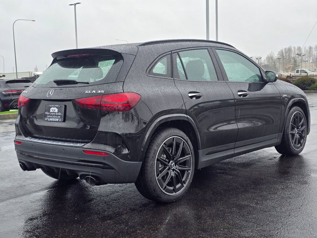 New 2026 Mercedes-Benz GLA 35 AMG 4MATIC image 6