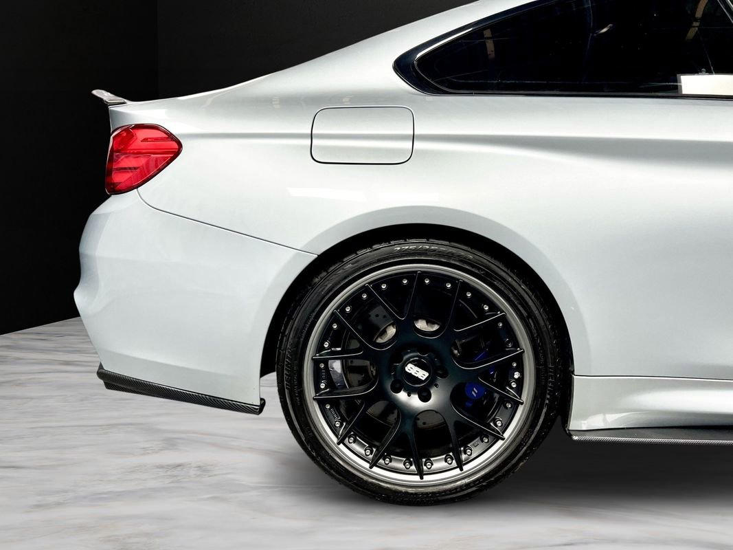 Used 2017 BMW M4 Coupe w/ Executive Package RWD image 37