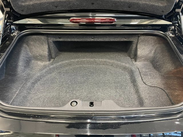 Used 2002 Ford Thunderbird image 22