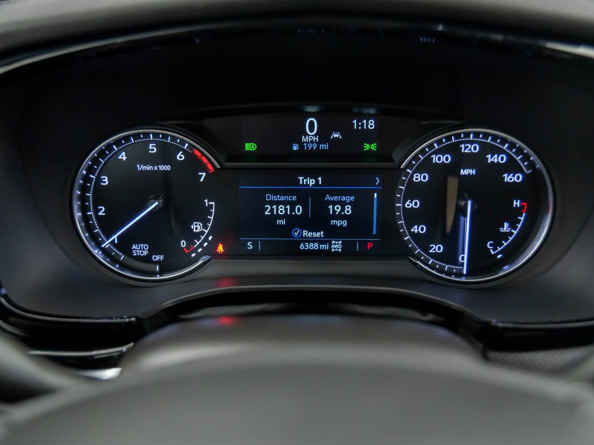 New 2025 Cadillac XT6 Luxury image 13