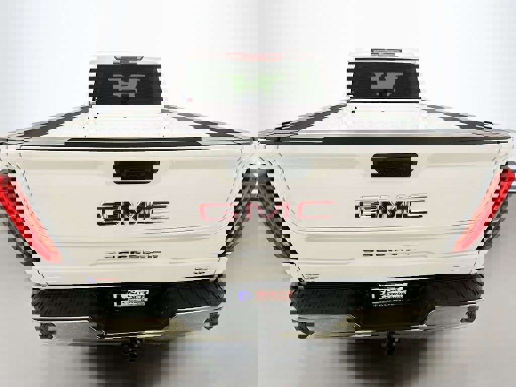 New 2026 GMC Sierra 1500 SLT image 6