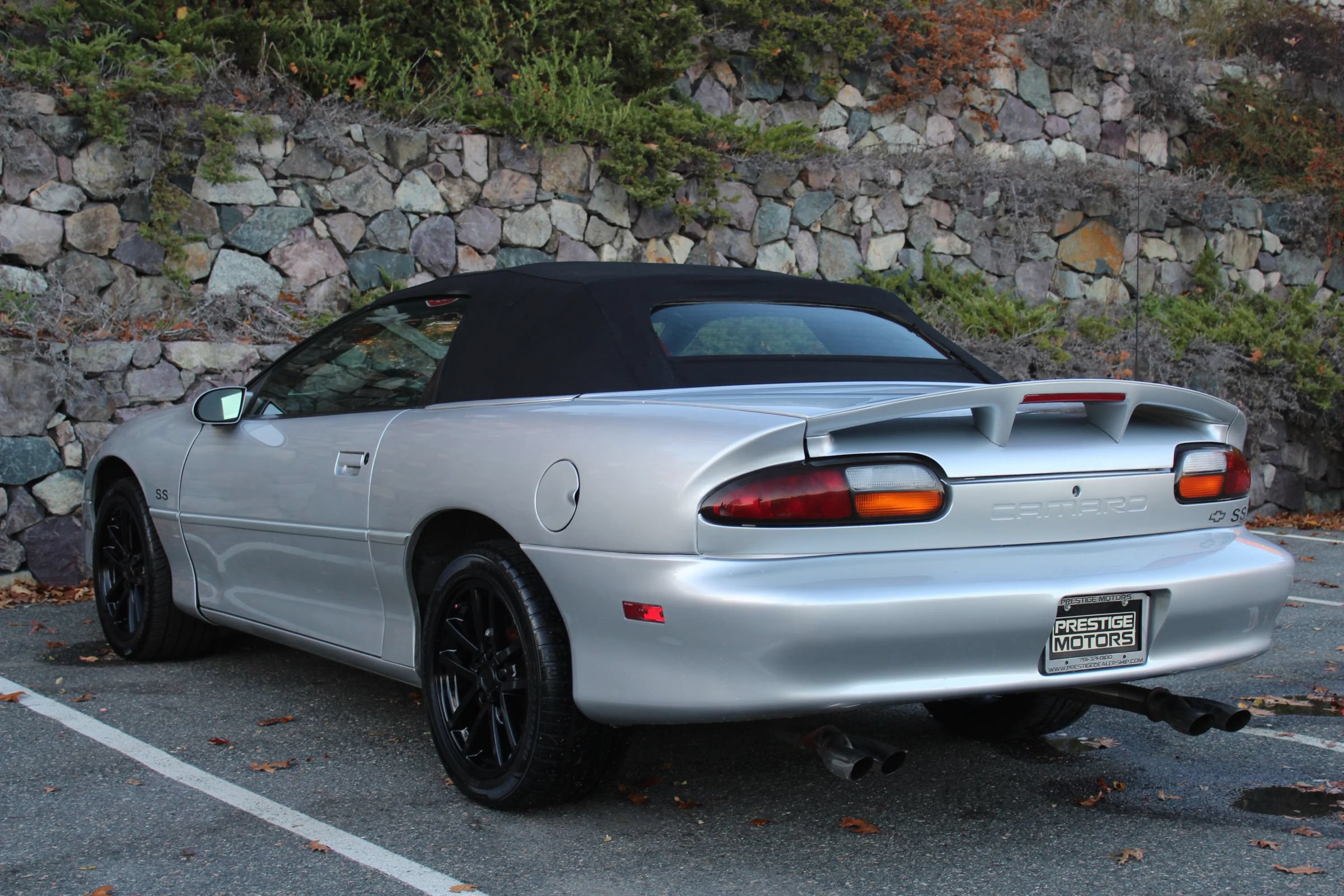 Used 2000 Chevrolet Camaro Z28 w/ SS Performance/Appearance Pkg RWD image 7