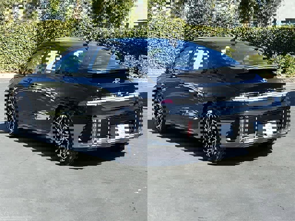 Used 2025 Hyundai Ioniq 6 SEL image 6