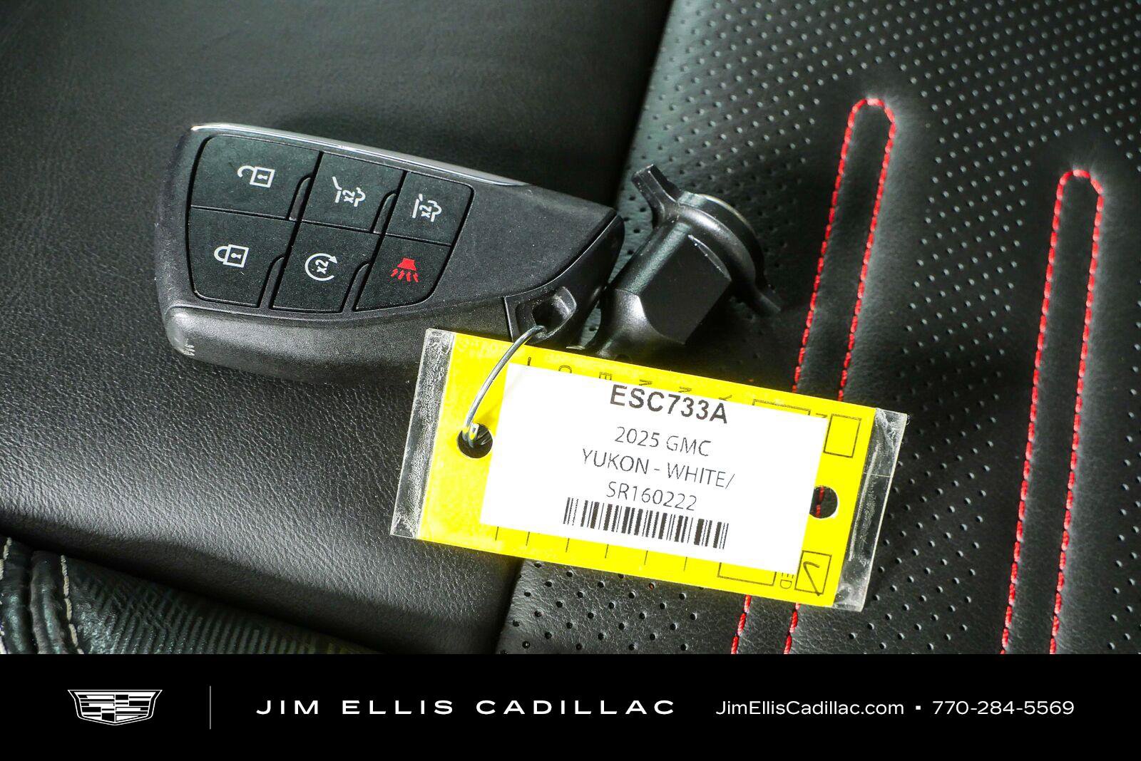 Used 2025 GMC Yukon AT4 Ultimate w/ LPO, Floor Liner Package AWD/4WD image 43