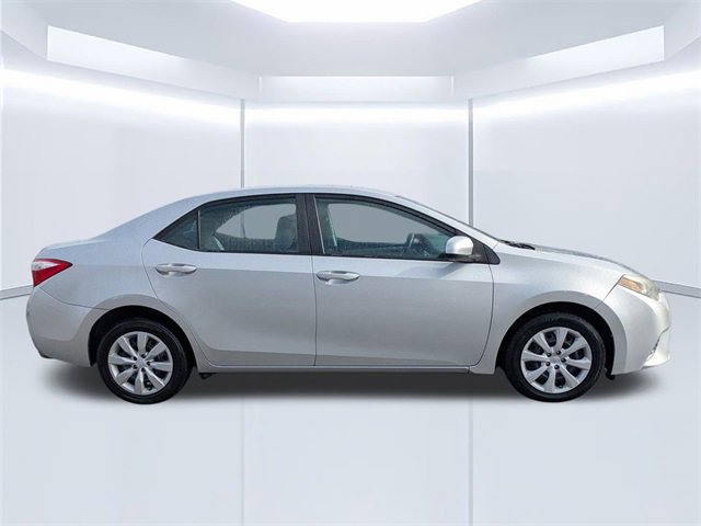 Used 2016 Toyota Corolla LE image 3