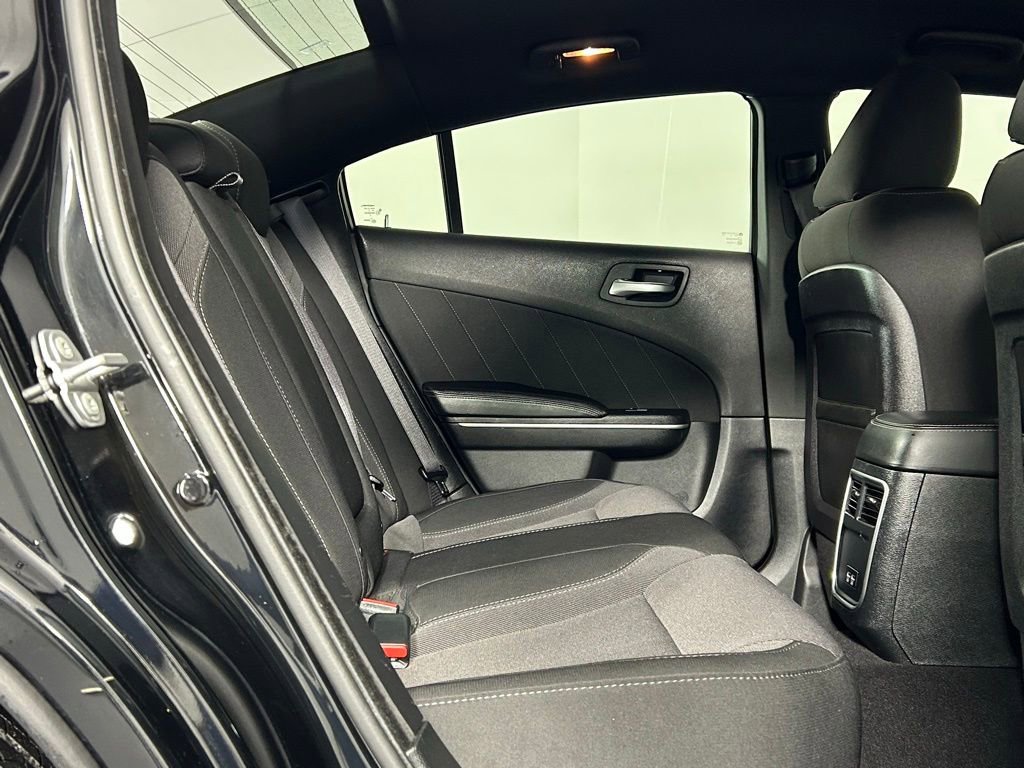 Used 2019 Dodge Charger SXT AWD/4WD image 10