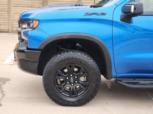 Used 2023 Chevrolet Silverado 1500 ZR2 w/ Technology Package image 15