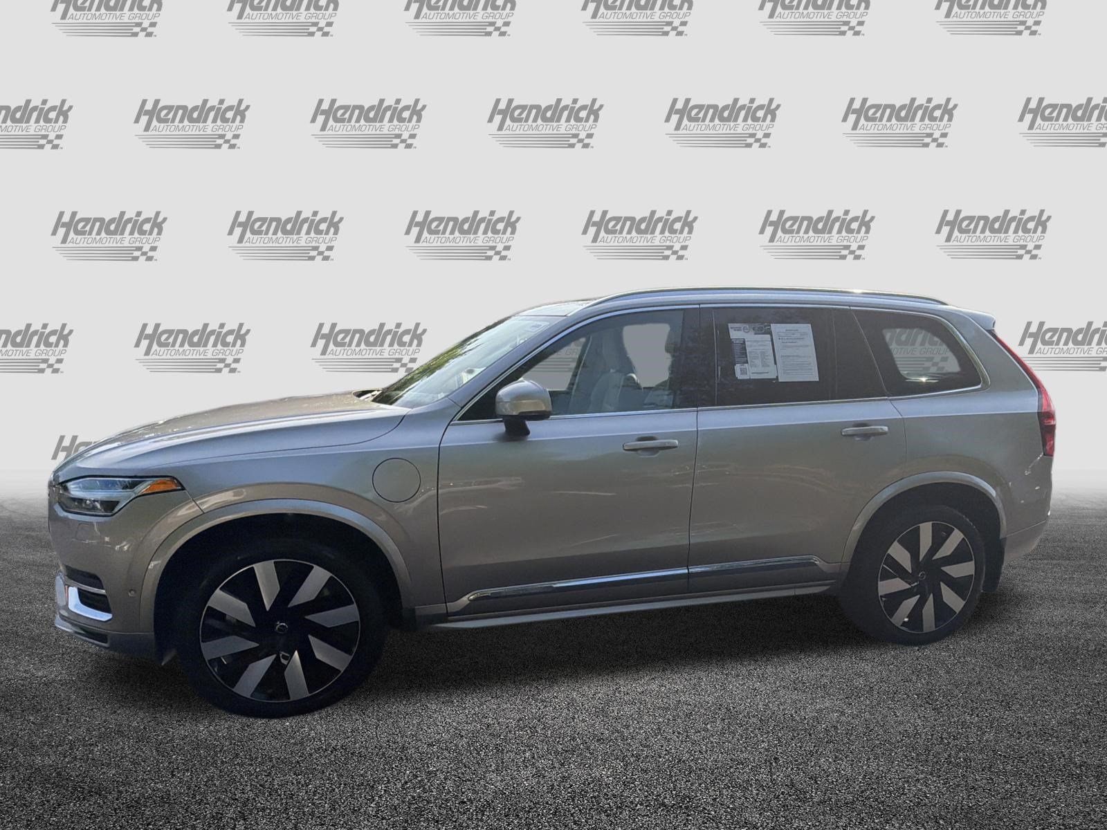 Certified 2024 Volvo XC90 T8 Plus w/ Protection Package AWD/4WD image 7