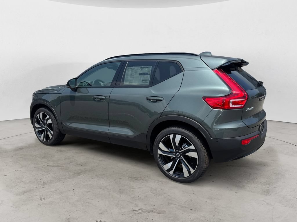 New 2026 Volvo XC40 B5 Ultra w/ Protection Package Premier AWD/4WD image 4