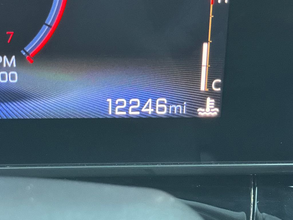 Used 2025 Chevrolet Trax RS w/ Driver Confidence Package image 28