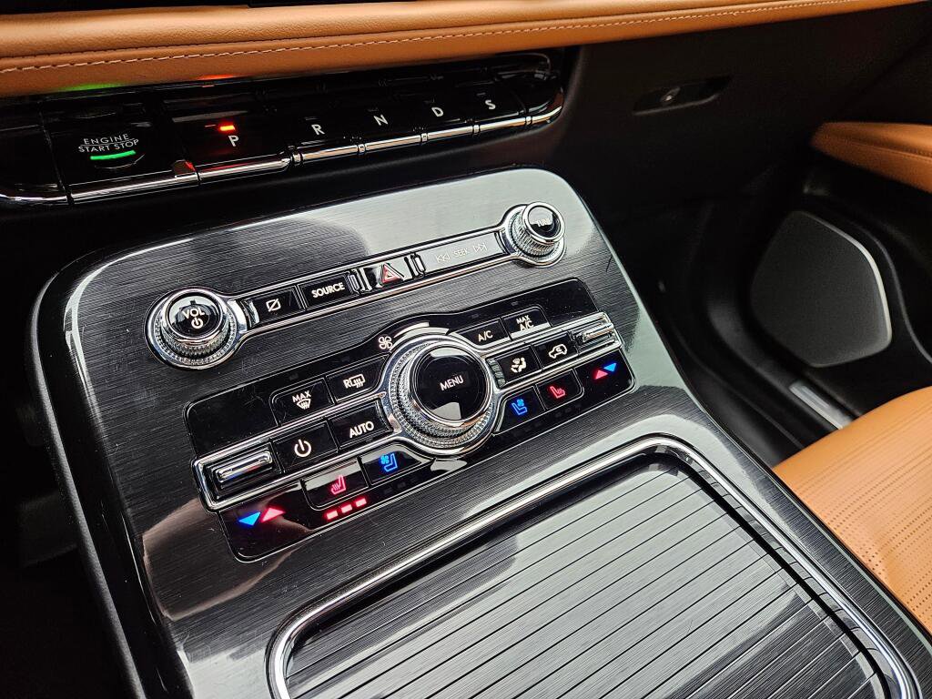 Used 2023 Lincoln Nautilus Black Label w/ Class II Trailer Tow Package image 30